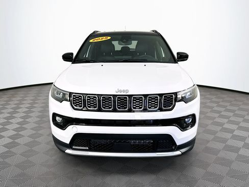 Certified 2025 Jeep Compass Limited AWD/4WD image 4