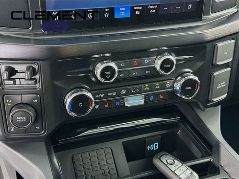 New 2026 Ford F250 Lariat w/ Black Appearance Package AWD/4WD image 20