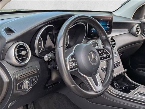 Used 2021 Mercedes-Benz GLC 300 image 10