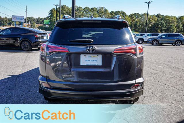 Used 2018 Toyota RAV4 Limited FWD image 12