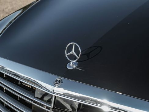 Used 2019 Mercedes-Benz S 560 Sedan image 58