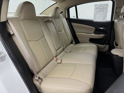 Used 2013 Chrysler 200 Limited image 22