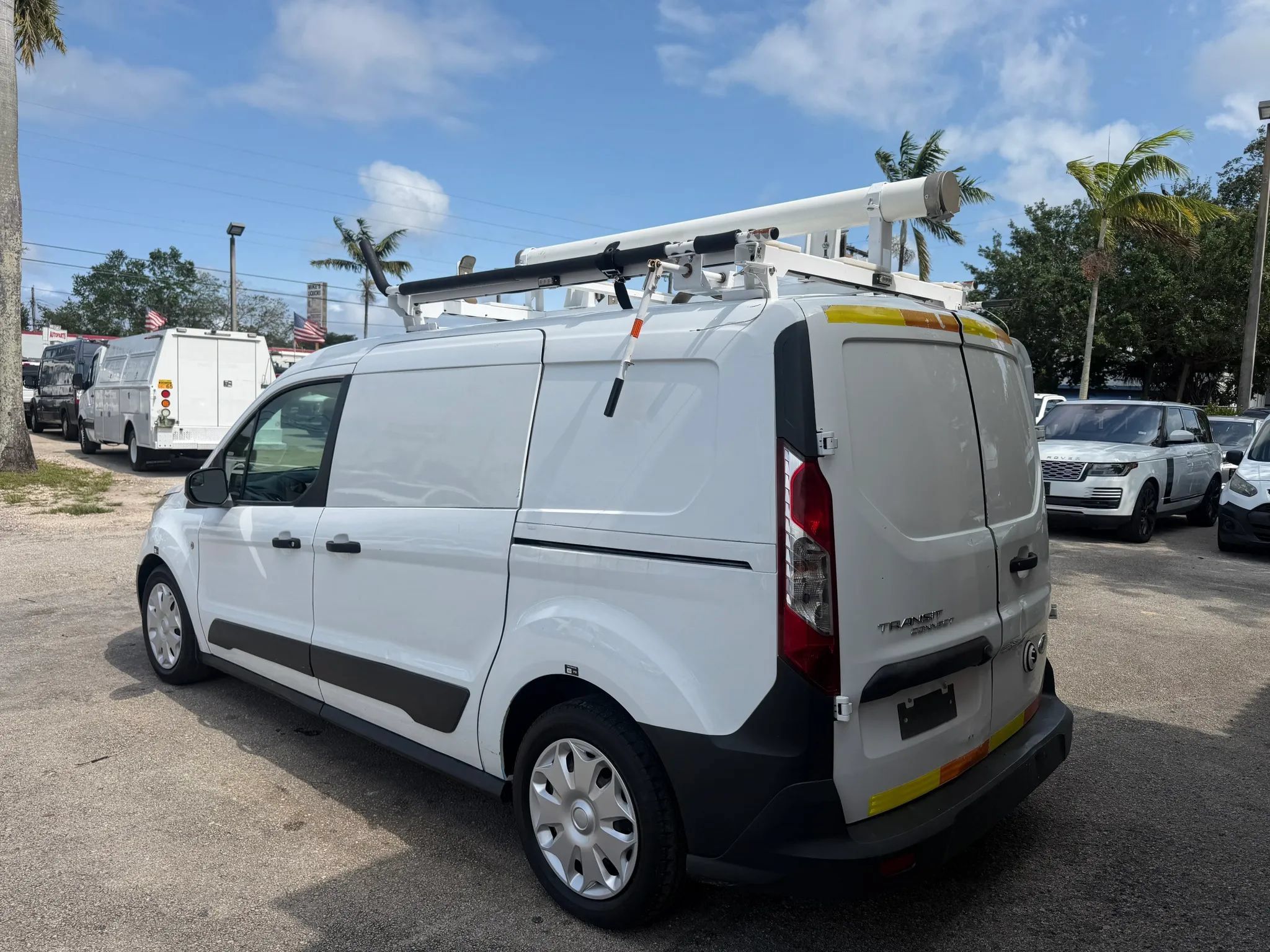 Used 2016 Ford Transit Connect XL FWD image 4