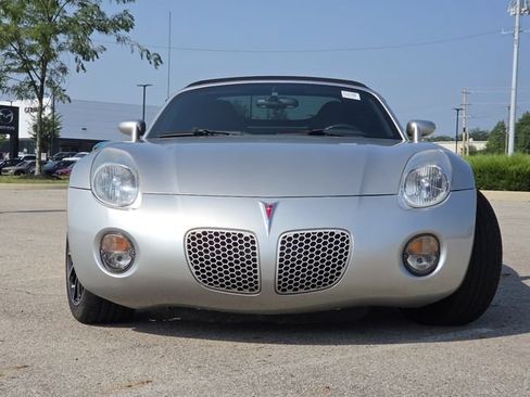 Used 2006 Pontiac Solstice Convertible w/ Premium Package RWD image 11