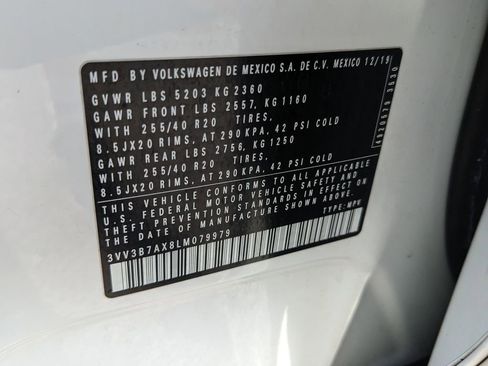 Used 2020 Volkswagen Tiguan SE R-Line image 36