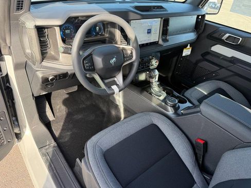 New 2026 Ford Bronco 2-Door image 6