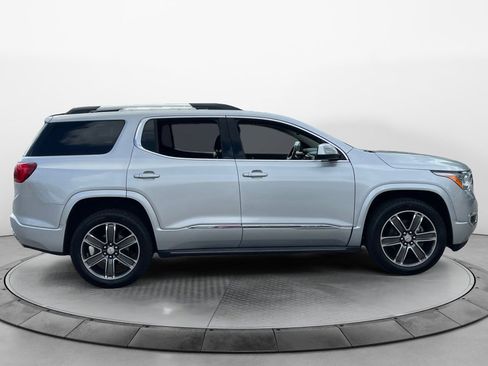 Used 2019 GMC Acadia Denali w/ Technology Package image 8