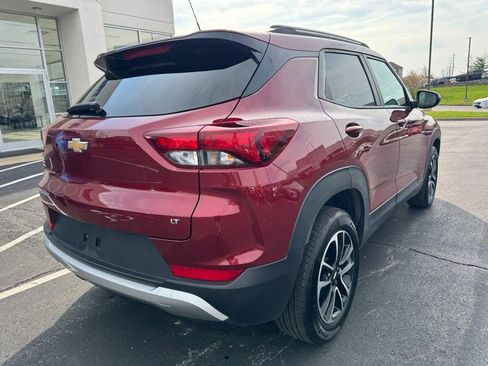 Used 2024 Chevrolet TrailBlazer LT image 3