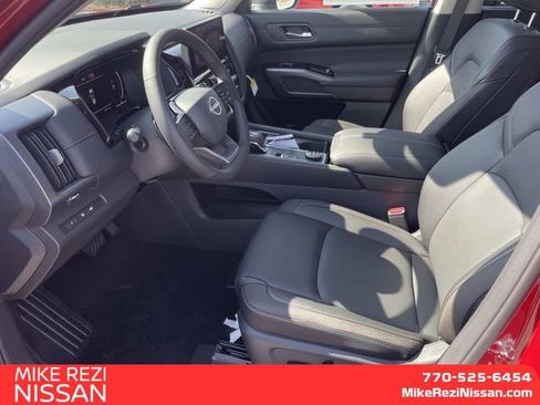 New 2026 Nissan Pathfinder SL w/ SL Premium Package AWD/4WD image 12