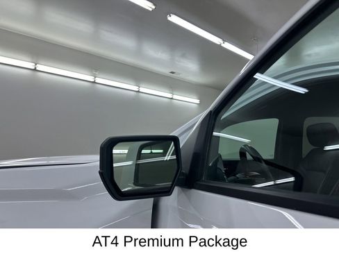 Used 2023 GMC Canyon AT4 w/ AT4 Premium Package image 17