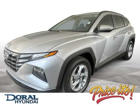 Used 2023 Hyundai Tucson SEL FWD image 1