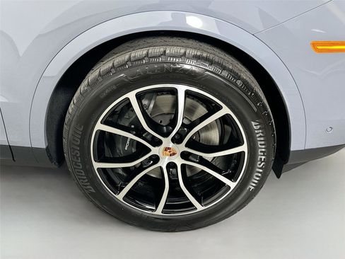 Used 2026 Porsche Cayenne Coupe AWD/4WD image 14