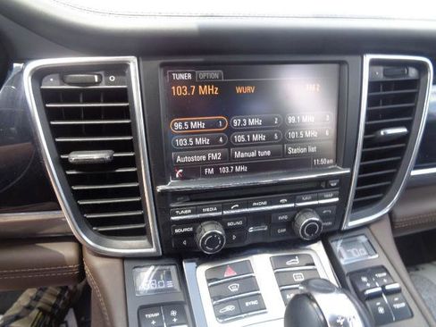 Used 2015 Porsche Panamera 4S Executive image 27