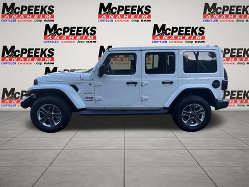Used 2019 Jeep Wrangler Unlimited Sahara AWD/4WD image 2