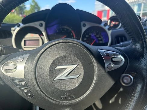 Certified 2020 Nissan 370Z Coupe RWD image 9