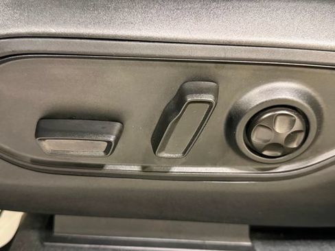 Used 2023 Jeep Grand Cherokee 4WD 4xe image 19
