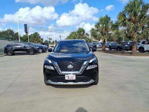 Used 2023 Nissan Rogue Platinum FWD image 8