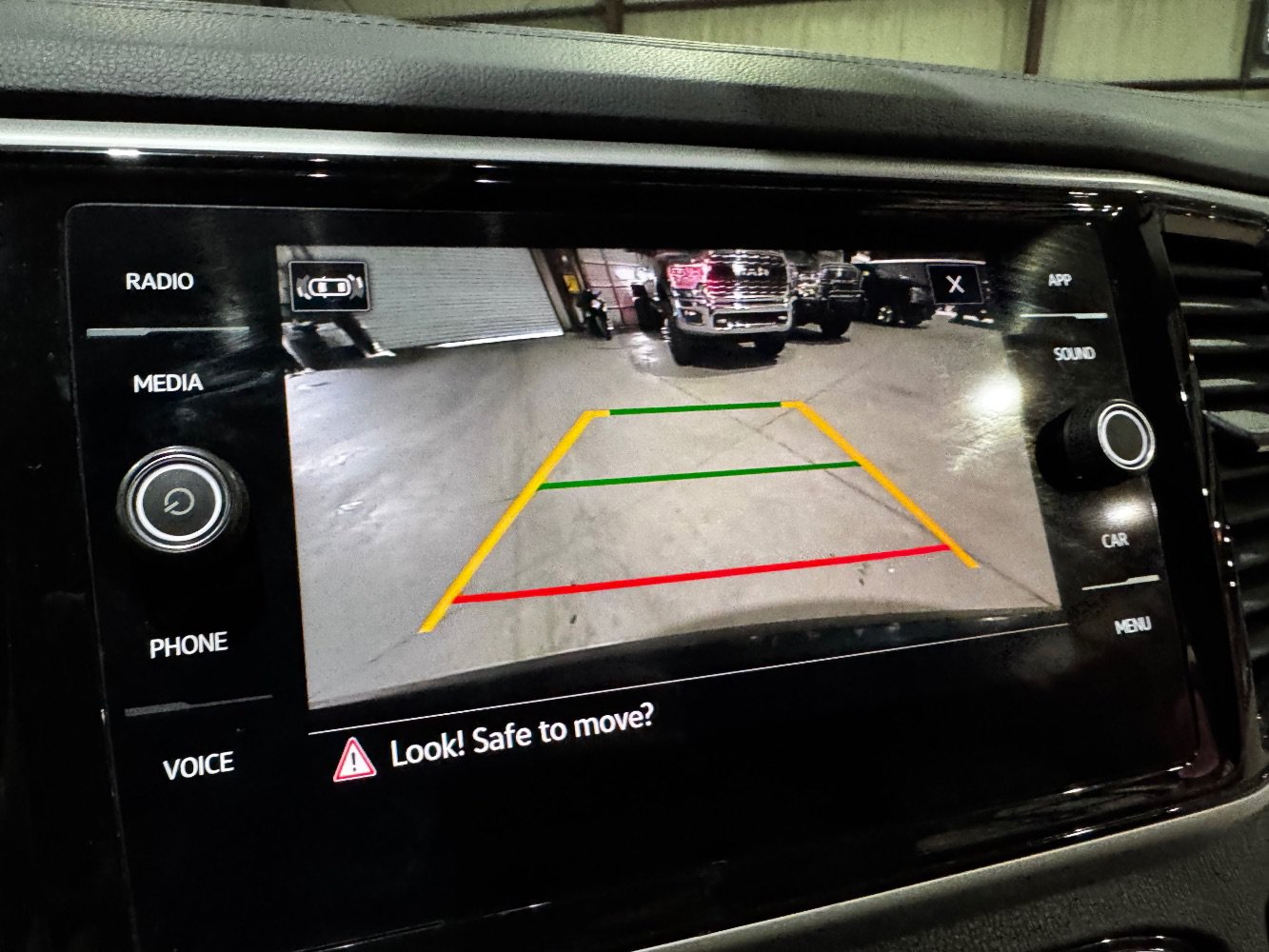 Used 2022 Volkswagen Atlas SE FWD image 31