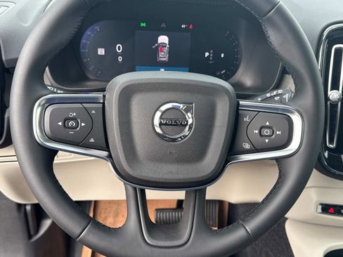 New 2026 Volvo XC40 B5 Ultra w/ Climate Package image 28