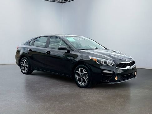 Used 2019 Kia Forte LXS image 3