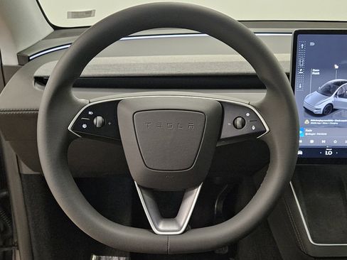 Used 2026 Tesla Model Y Long Range AWD/4WD image 36