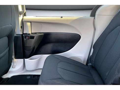 Certified 2019 Chrysler Pacifica Touring Plus FWD image 43