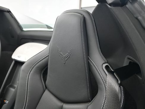 Used 2026 Chevrolet Corvette Stingray Preferred Conv w/ Z51 Performance Package RWD image 16