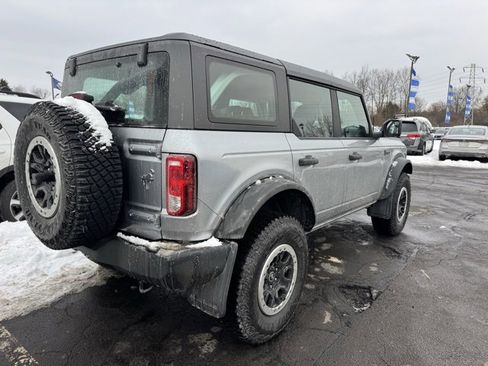 Used 2023 Ford Bronco 4-Door w/ Sasquatch Package image 2