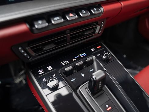 Used 2023 Porsche 911 Carrera 4S image 14