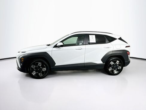 Used 2025 Hyundai Kona SEL FWD image 4