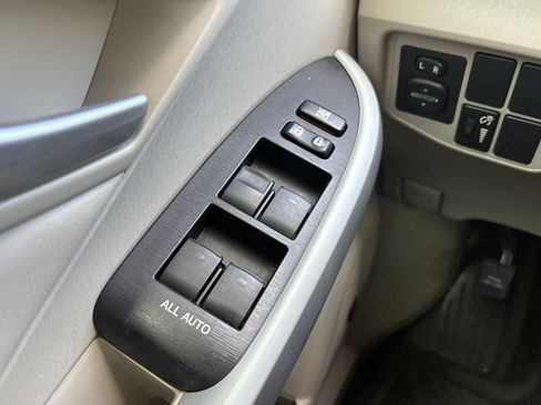 Used 2012 Toyota Prius Four FWD image 24