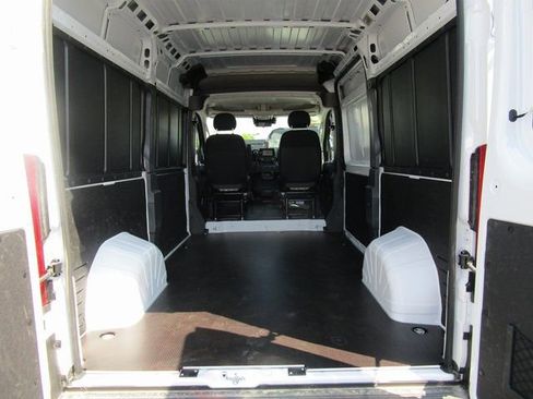 Used 2024 RAM ProMaster 2500 w/ Power Group FWD image 13