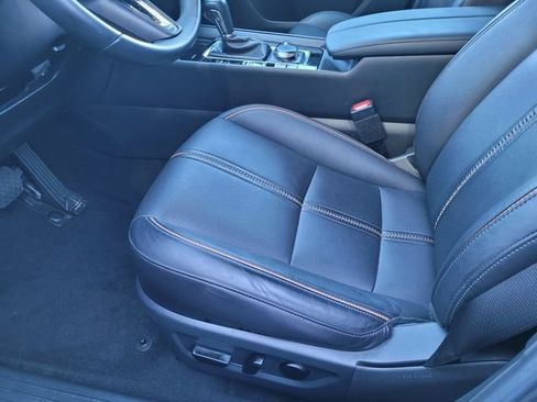 Used 2025 MAZDA CX-50 AWD 2.5 S w/ Premium Plus Pkg image 16