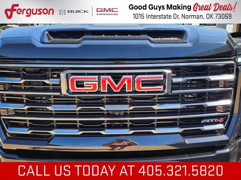 New 2026 GMC Sierra 2500 AT4 w/ AT4 Premium Plus Package AWD/4WD image 9