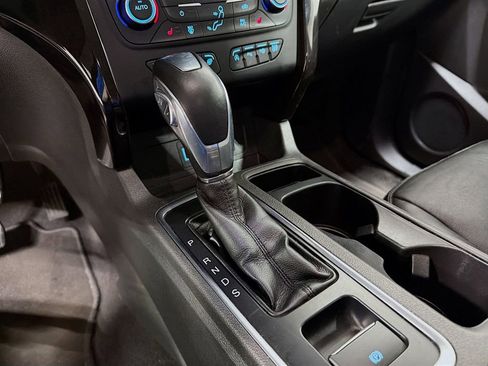 Used 2019 Ford Escape Titanium AWD/4WD image 18