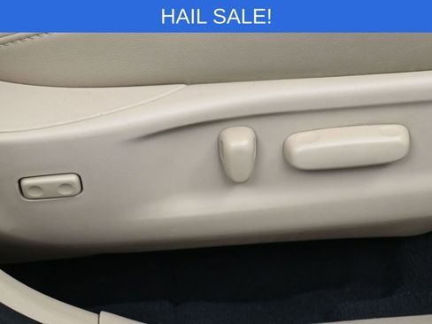 Used 2015 Toyota Venza XLE w/ XLE Premium Package image 36