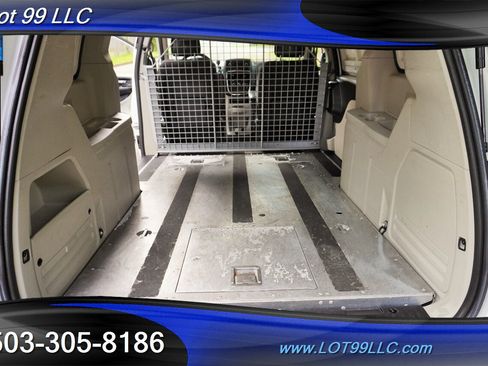 Used 2014 RAM C/V Tradesman w/ UConnect Hands-Free Group FWD image 3