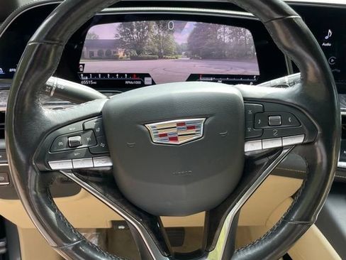 Used 2021 Cadillac Escalade ESV Premium Luxury AWD/4WD image 24