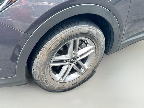 Used 2017 Hyundai Santa Fe Sport AWD/4WD image 30