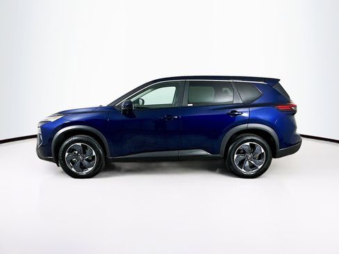 Used 2024 Nissan Rogue SV image 4