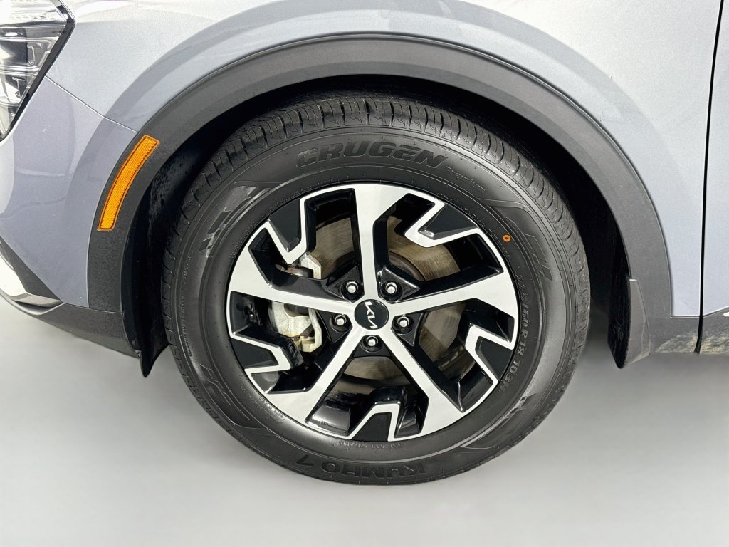 Used 2025 Kia Sportage EX w/ Premium Package FWD image 34