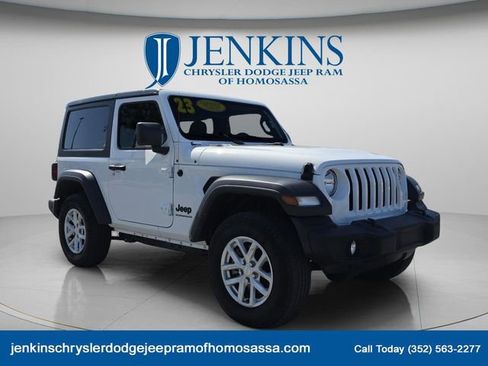 Certified 2023 Jeep Wrangler Sport AWD/4WD image 12