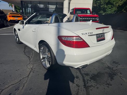 Used 2014 Mercedes-Benz SLK 250 image 3