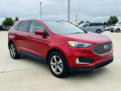 Used 2024 Ford Edge SEL w/ Convenience Package AWD/4WD image 2