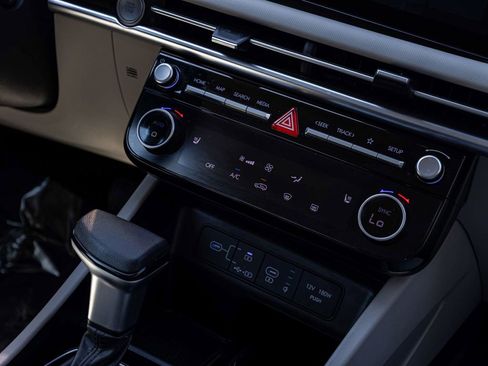 Used 2025 Hyundai Tucson SEL image 22