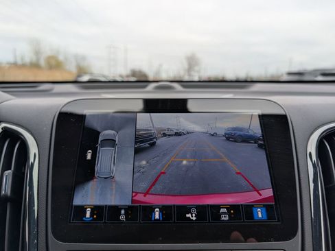 Used 2024 Chevrolet Equinox RS w/ RS Leather Package image 17