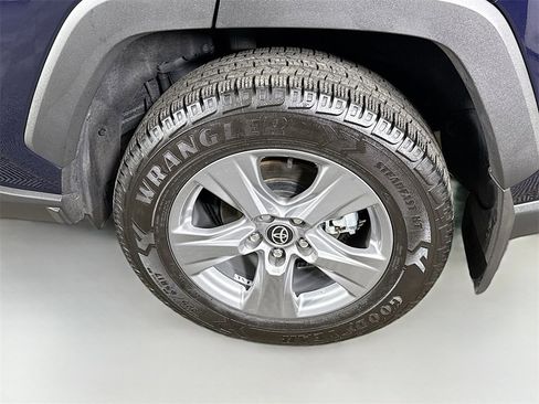 Certified 2022 Toyota RAV4 XLE image 36