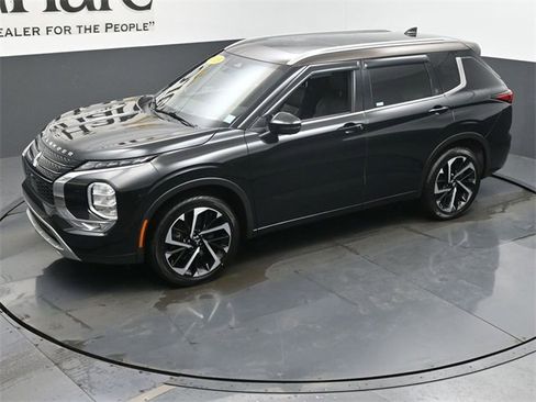 Used 2023 Mitsubishi Outlander SEL 40th Anniversary image 45