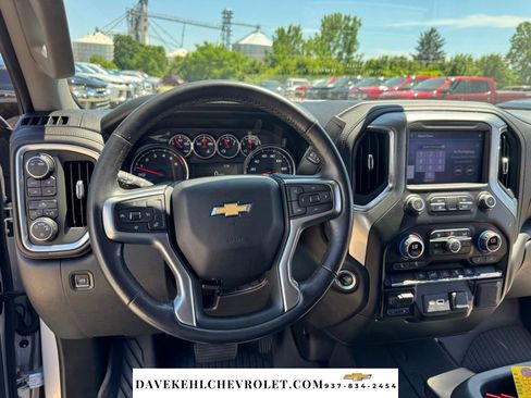 Used 2021 Chevrolet Silverado 1500 LT AWD/4WD image 13