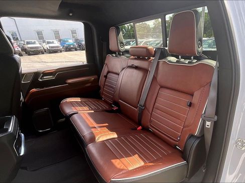 Used 2025 GMC Sierra 2500 Denali Ultimate AWD/4WD image 25